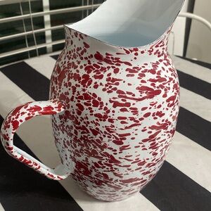 PRIMITIVE SPLATTER ENAMELWARE PITCHER 2.5 Qt